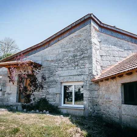 La Kasa Del Artista Cerca De Orense Séjour à la campagne O Irixo